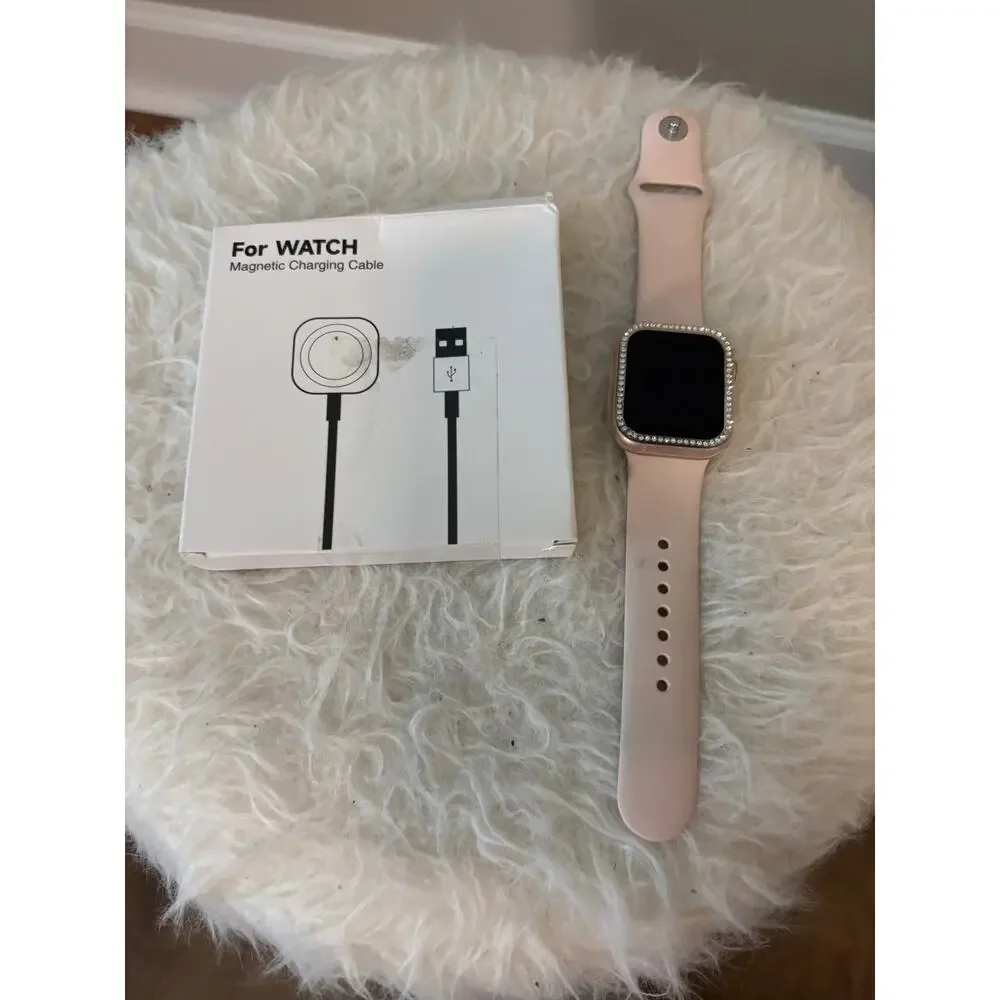 40mm Apple Watch SE bundle
